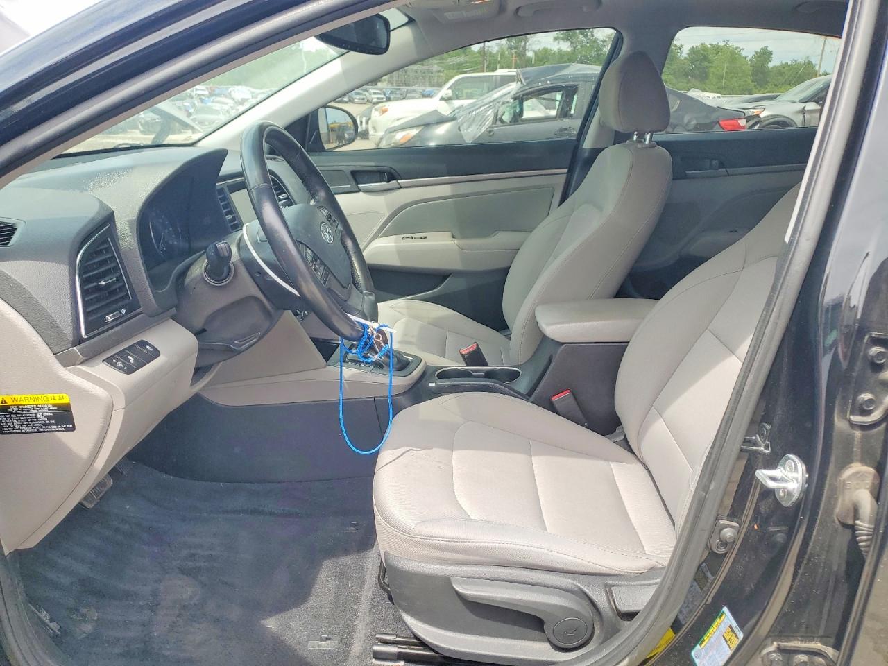 Hyundai ELANTRA Value Edition