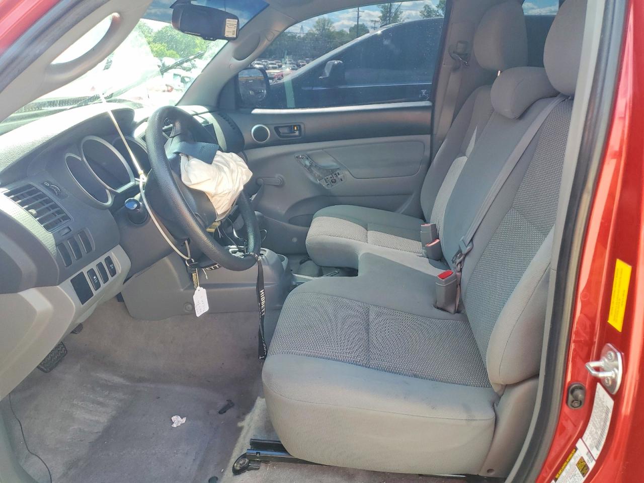 Toyota Tacoma Base