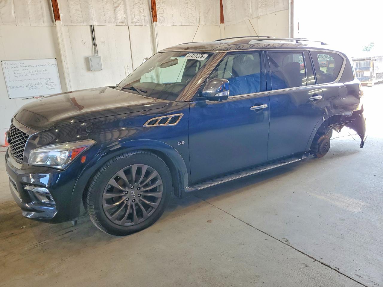 Salvage INFINITI Qx Image