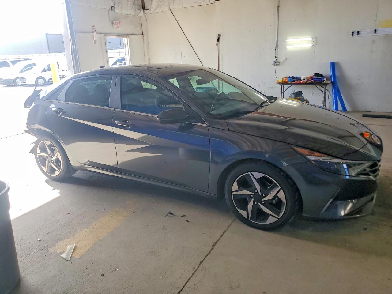 Hyundai ELANTRA Sel
