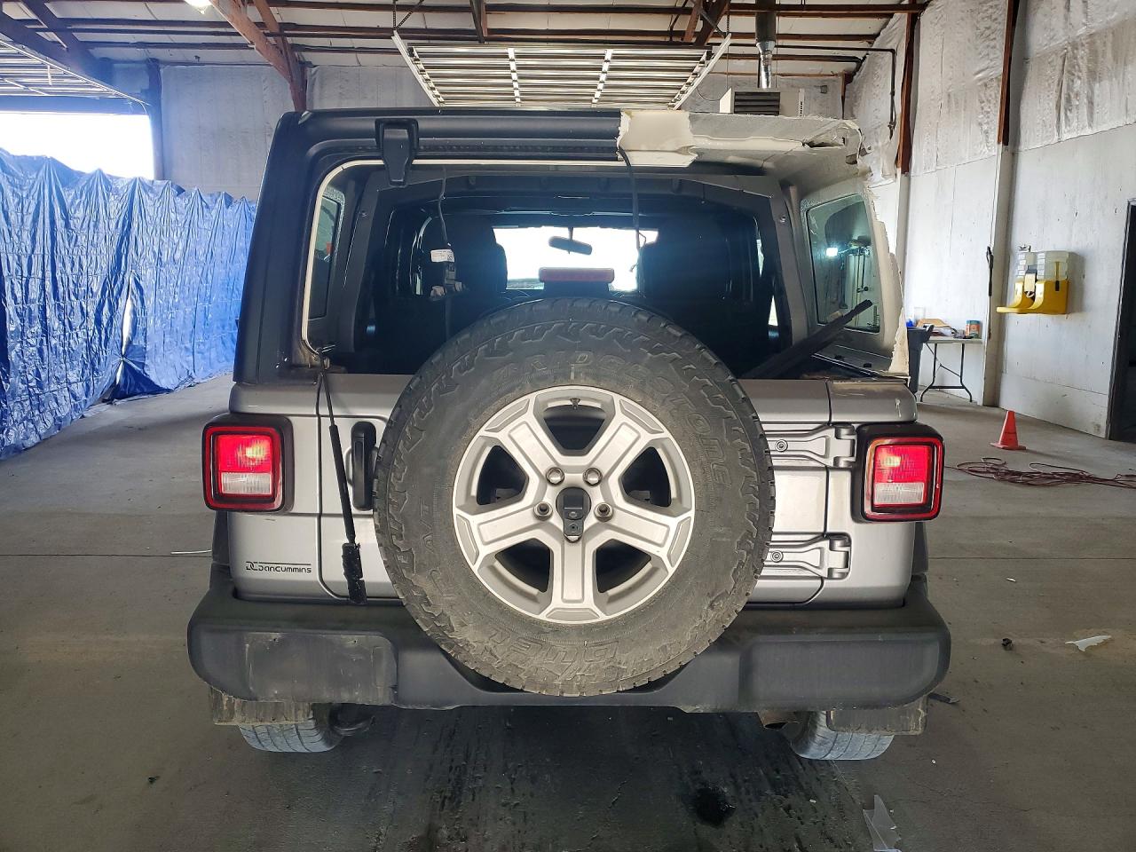 Jeep Wrangler Sport