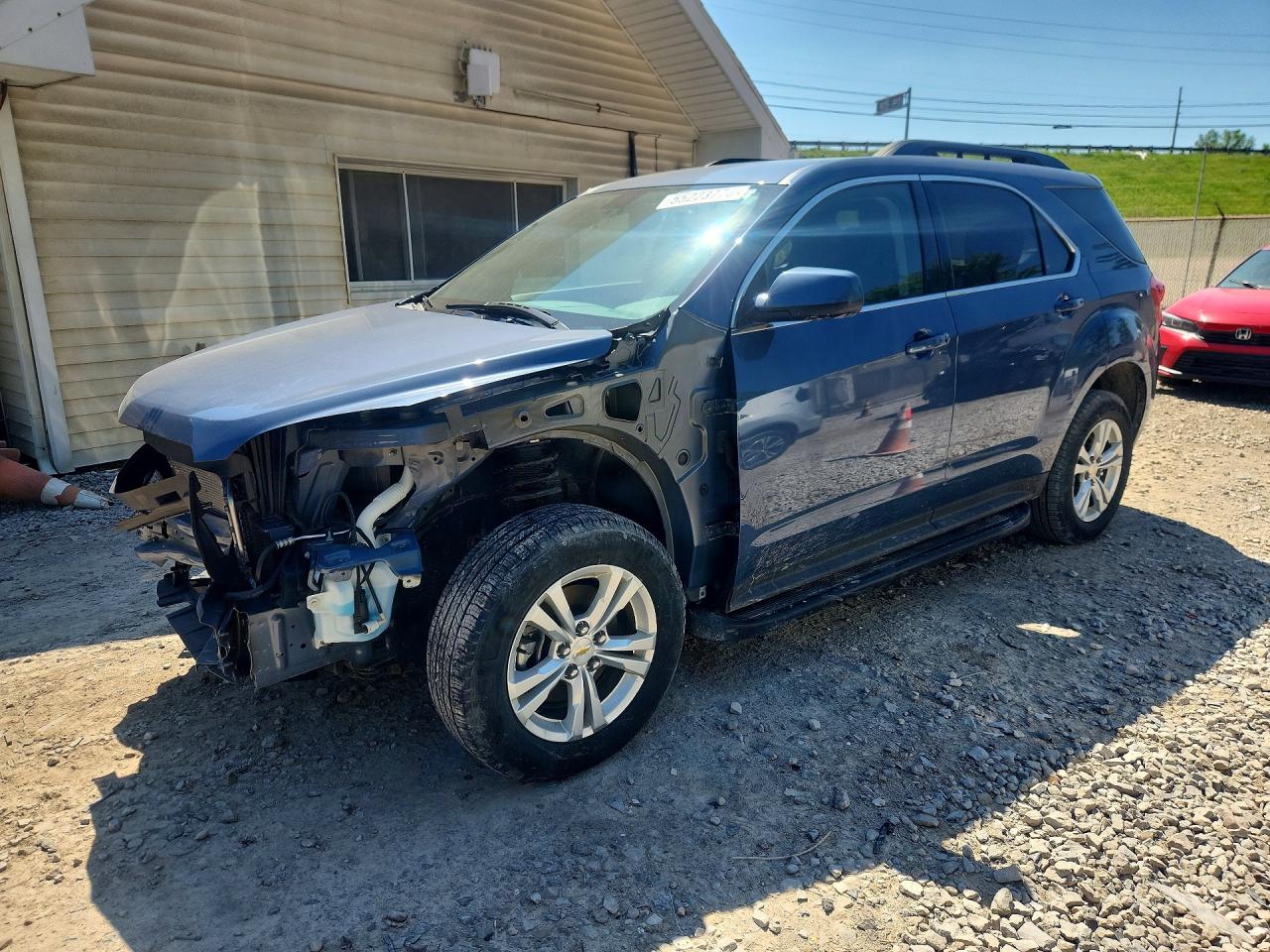 Salvage Chevrolet Equinox Image