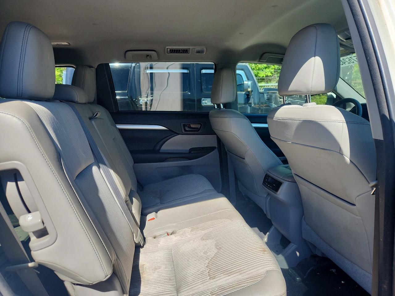 Toyota Highlander Le Plus