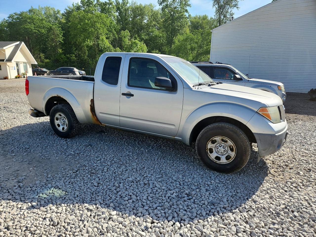 Nissan Frontier King Cab Xe