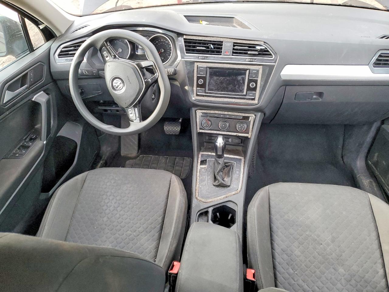 Volkswagen Tiguan S