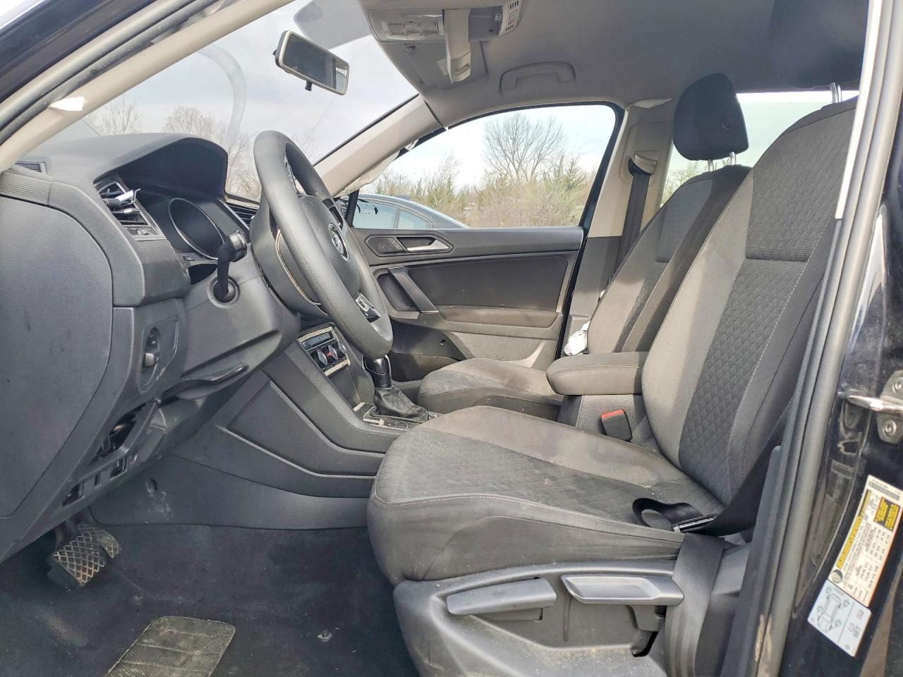 Volkswagen Tiguan S