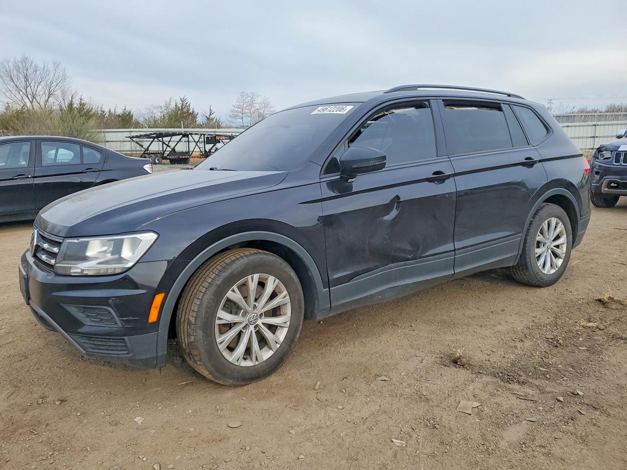 Salvage Volkswagen Tiguan Image