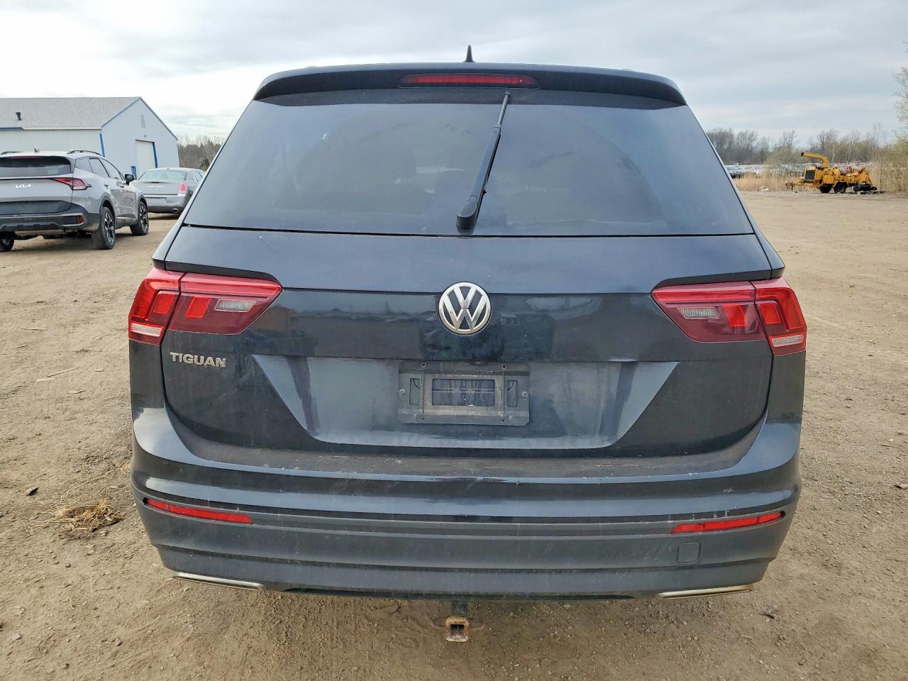 Volkswagen Tiguan S