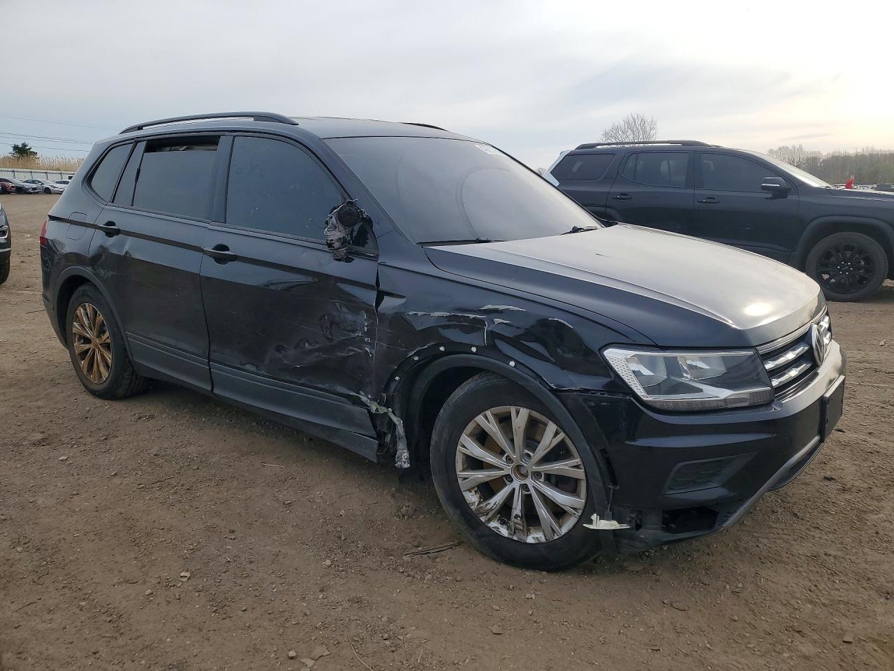 Volkswagen Tiguan S