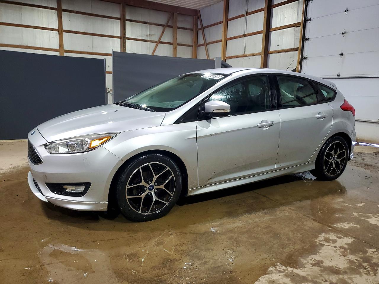 Salvage Ford Focus Image