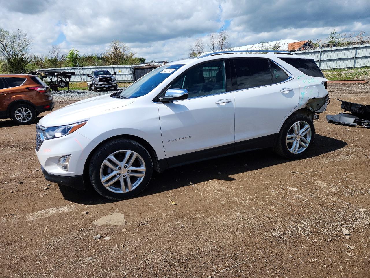 Salvage Chevrolet Equinox Image