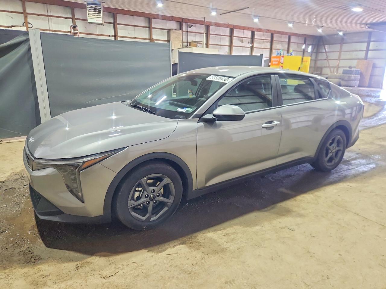 Salvage Kia K4 Image
