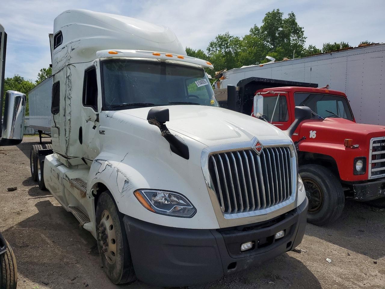 Salvage International Lt625 Image