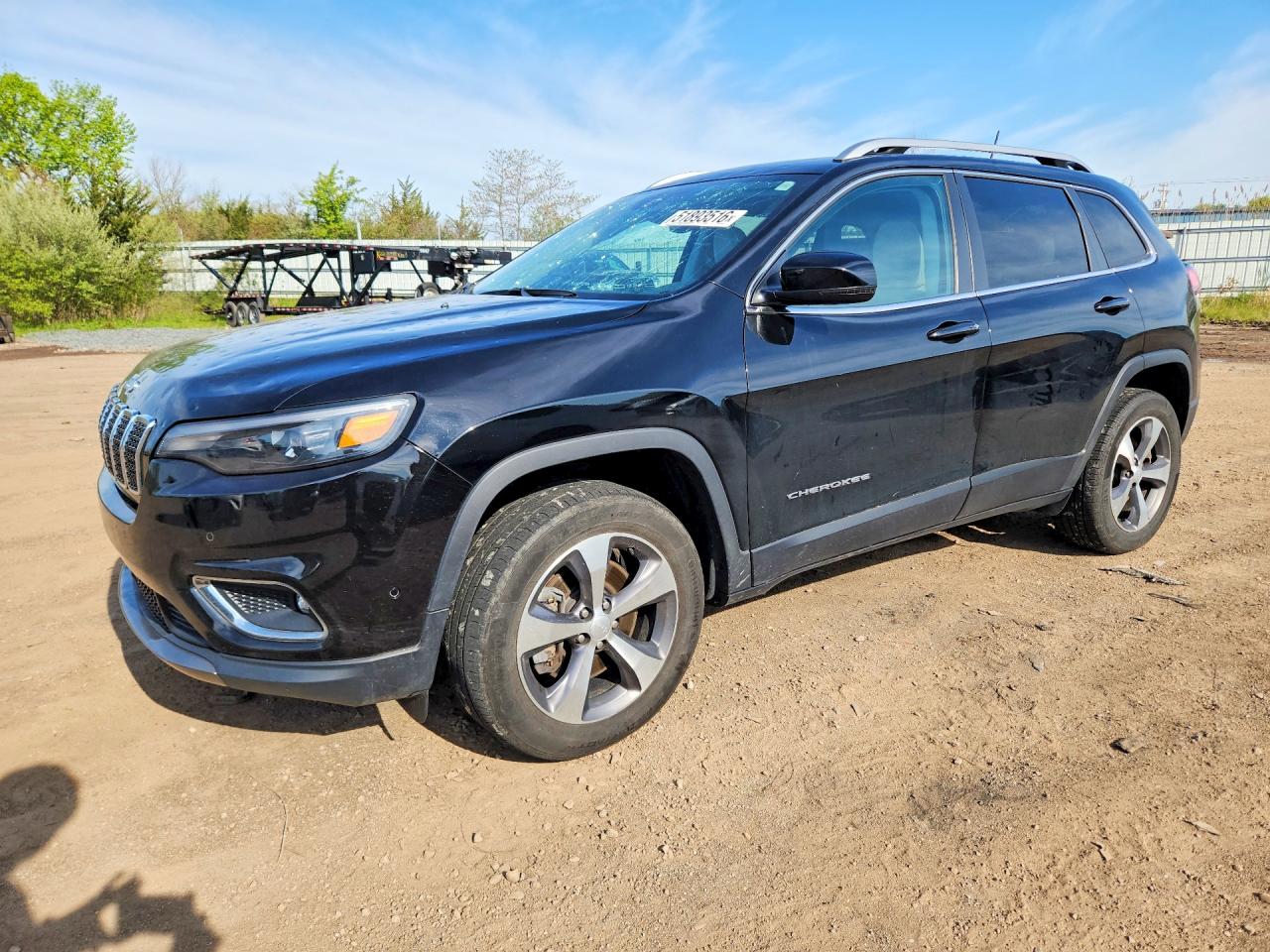 Salvage Jeep Grand Cherokee Image