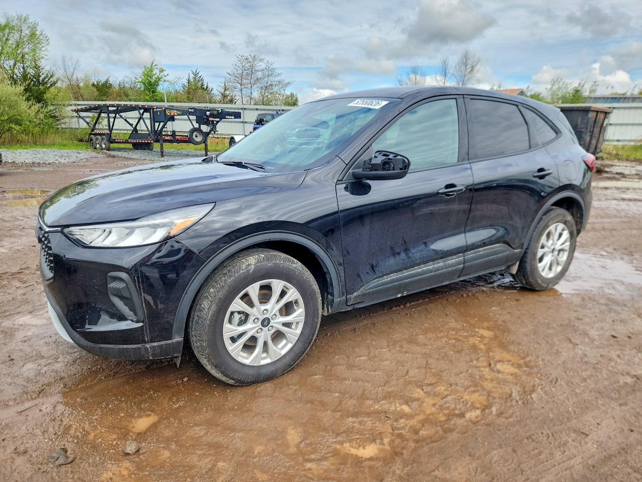Salvage Ford Escape Image