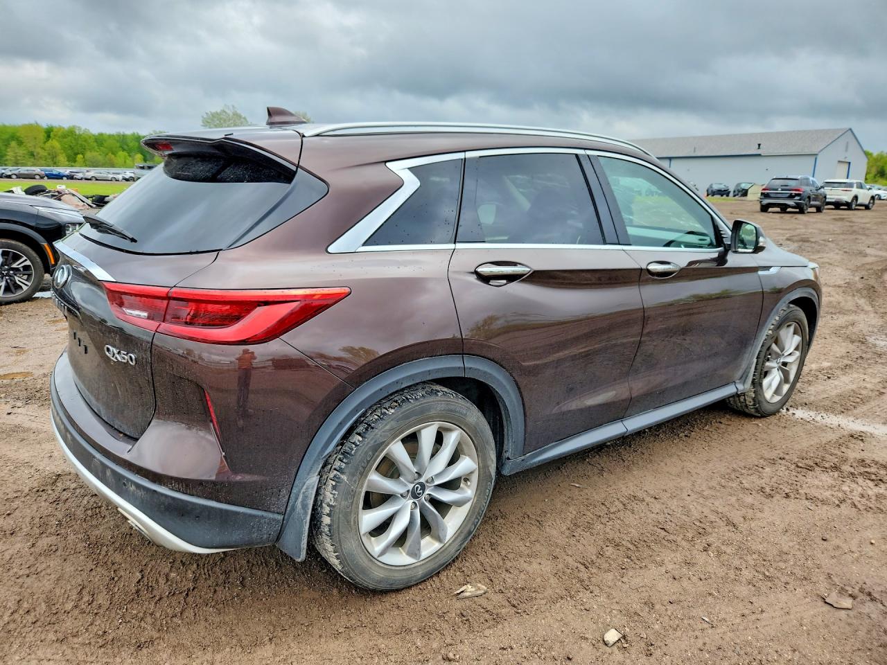 INFINITI Qx Essential
