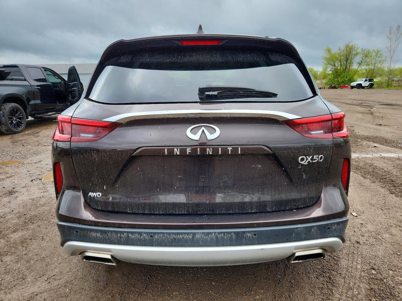INFINITI Qx Essential