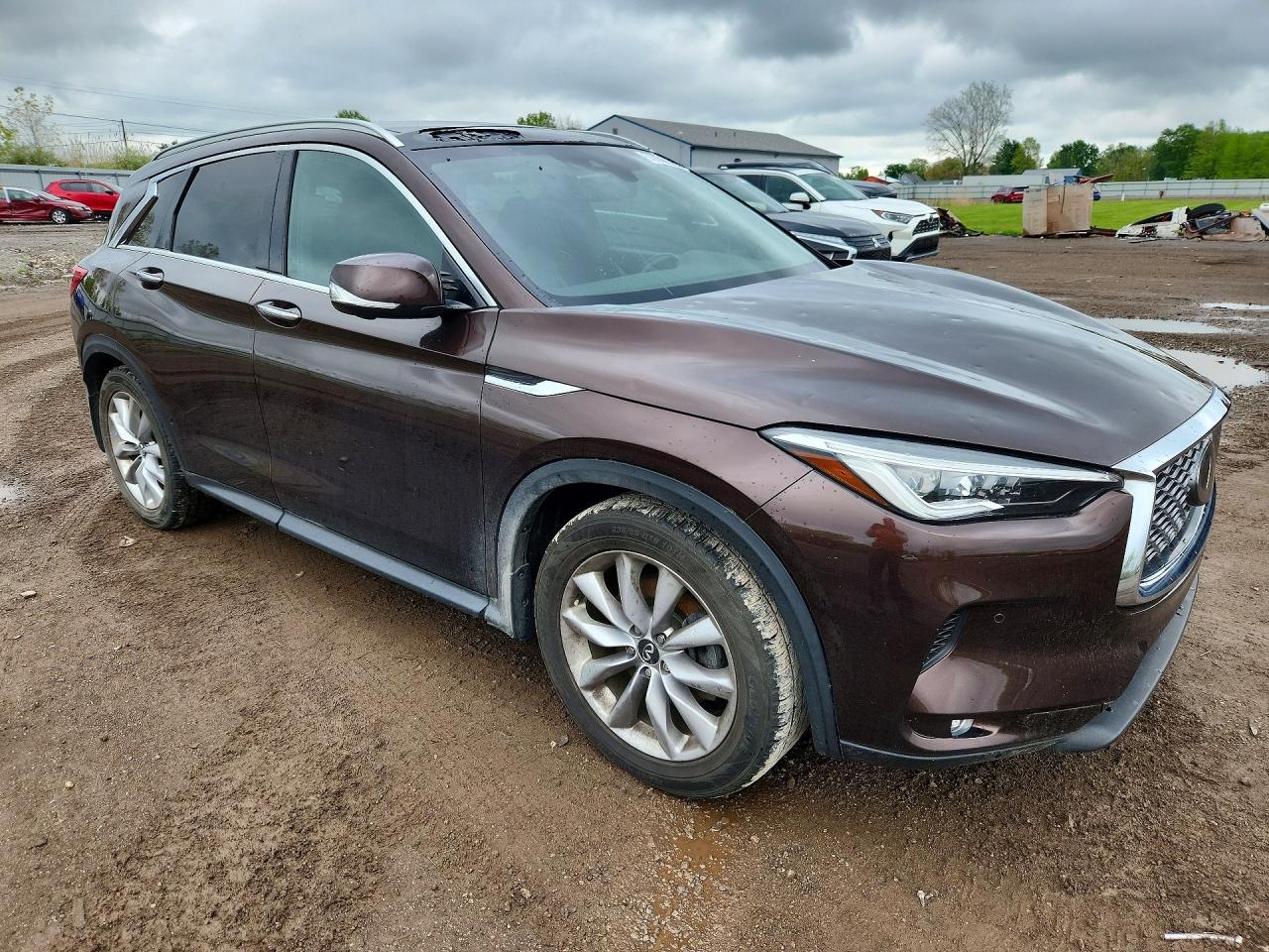 INFINITI Qx Essential