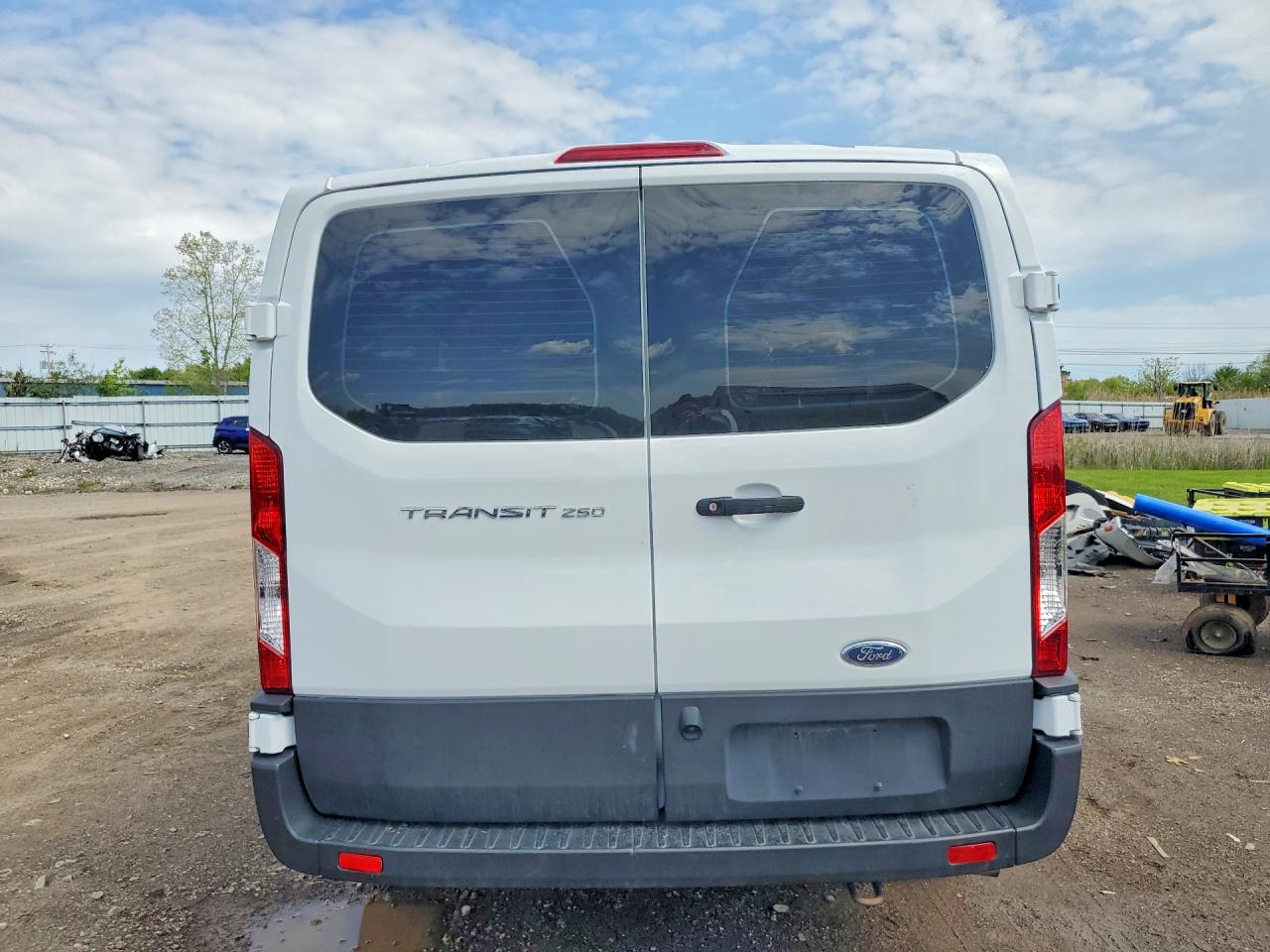 Ford Transit T-250