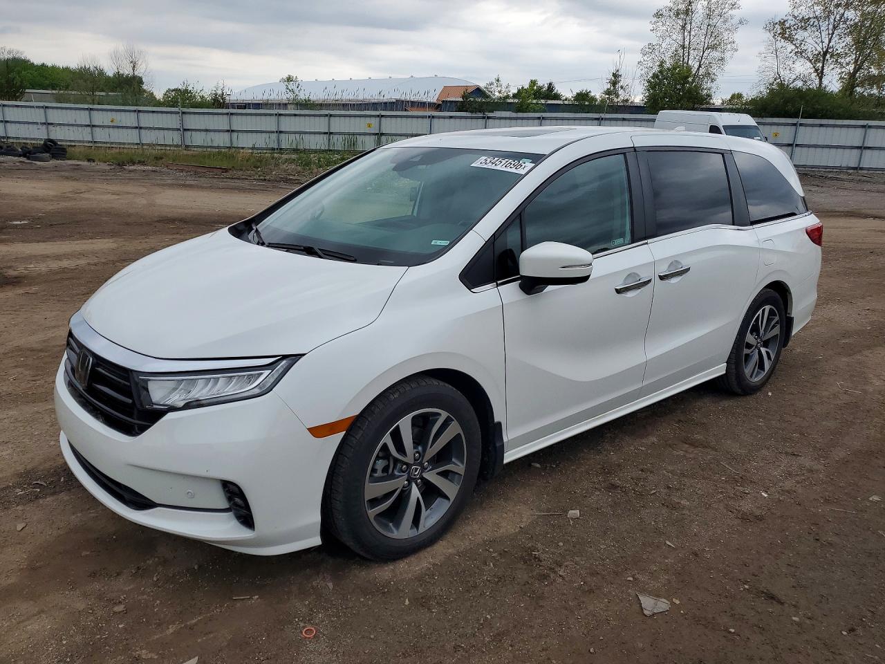 Salvage Honda Odyssey Image