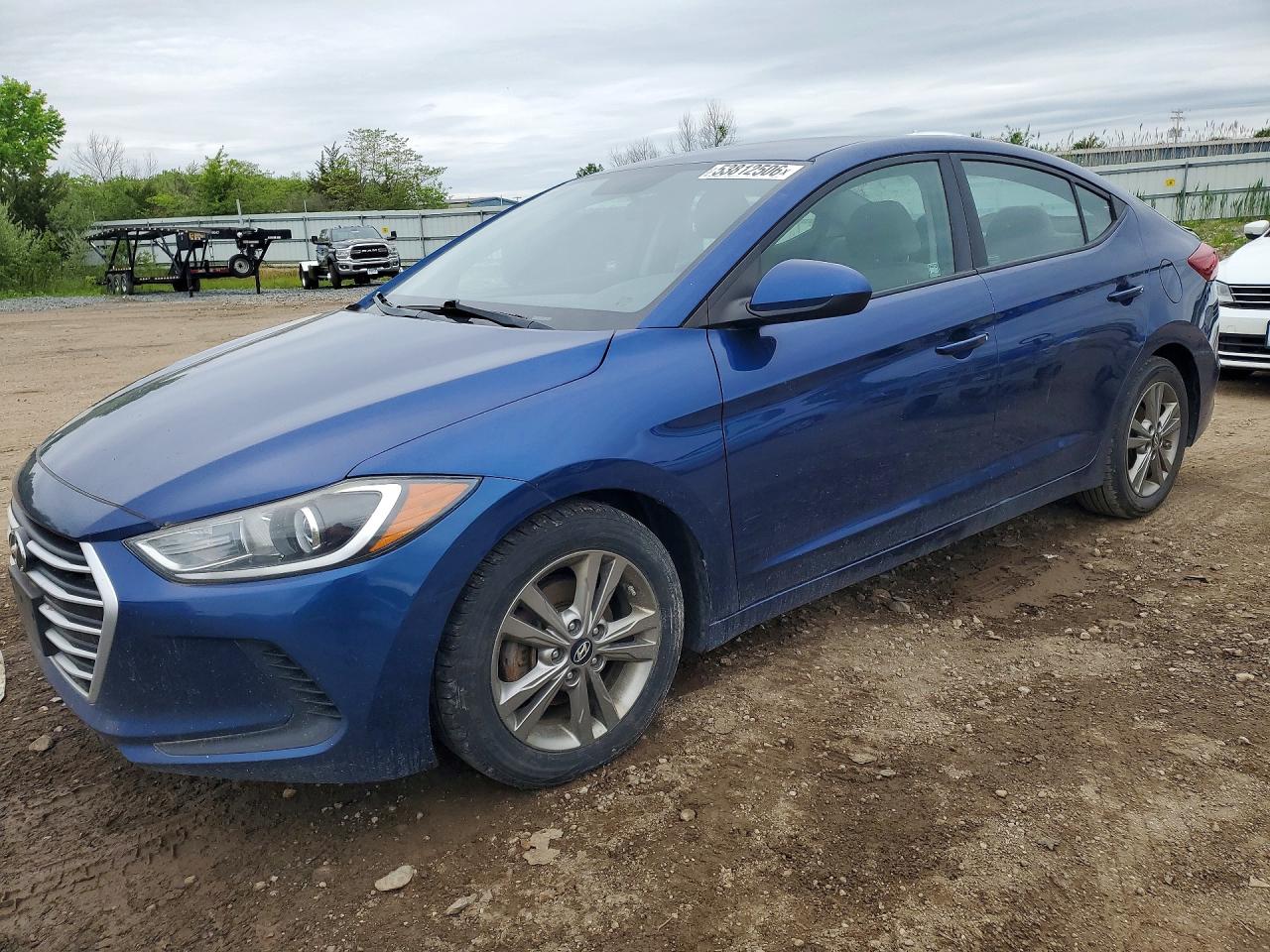Salvage Hyundai ELANTRA Image