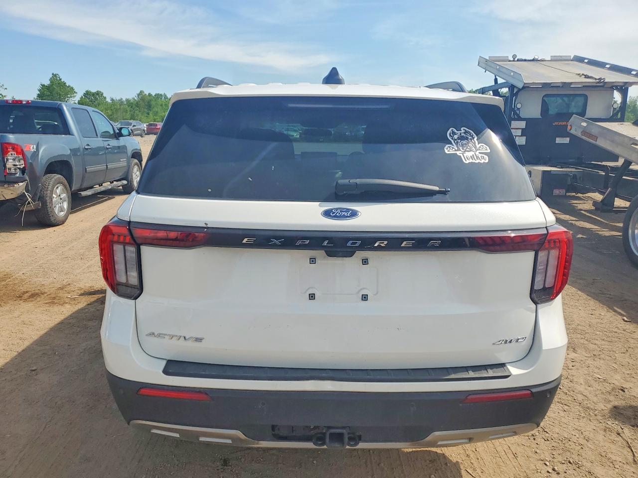 Ford Explorer Active