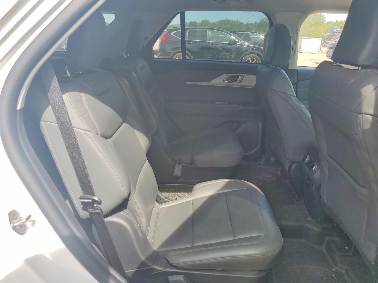 Ford Explorer Active