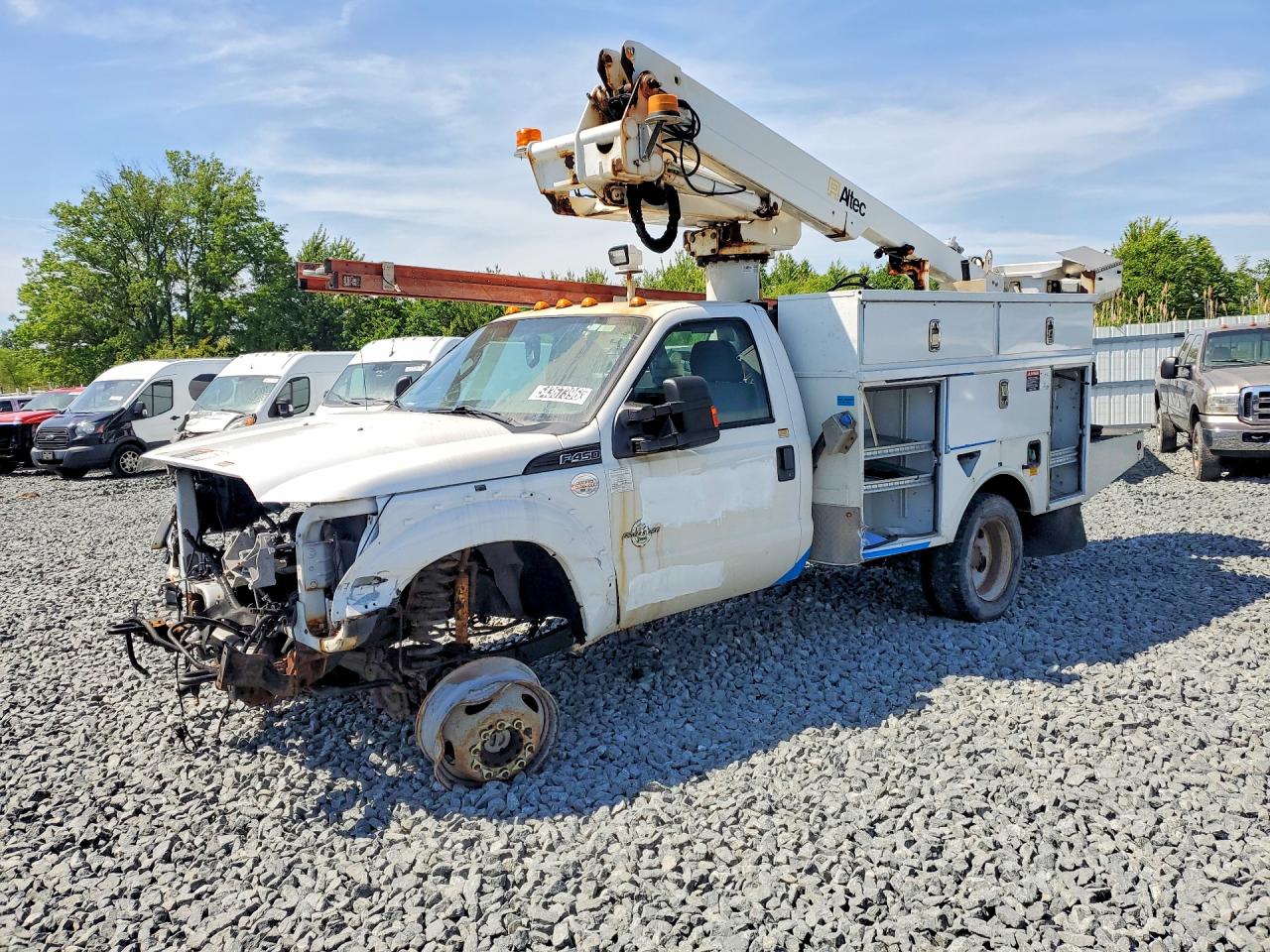 Salvage Ford F-450 Image