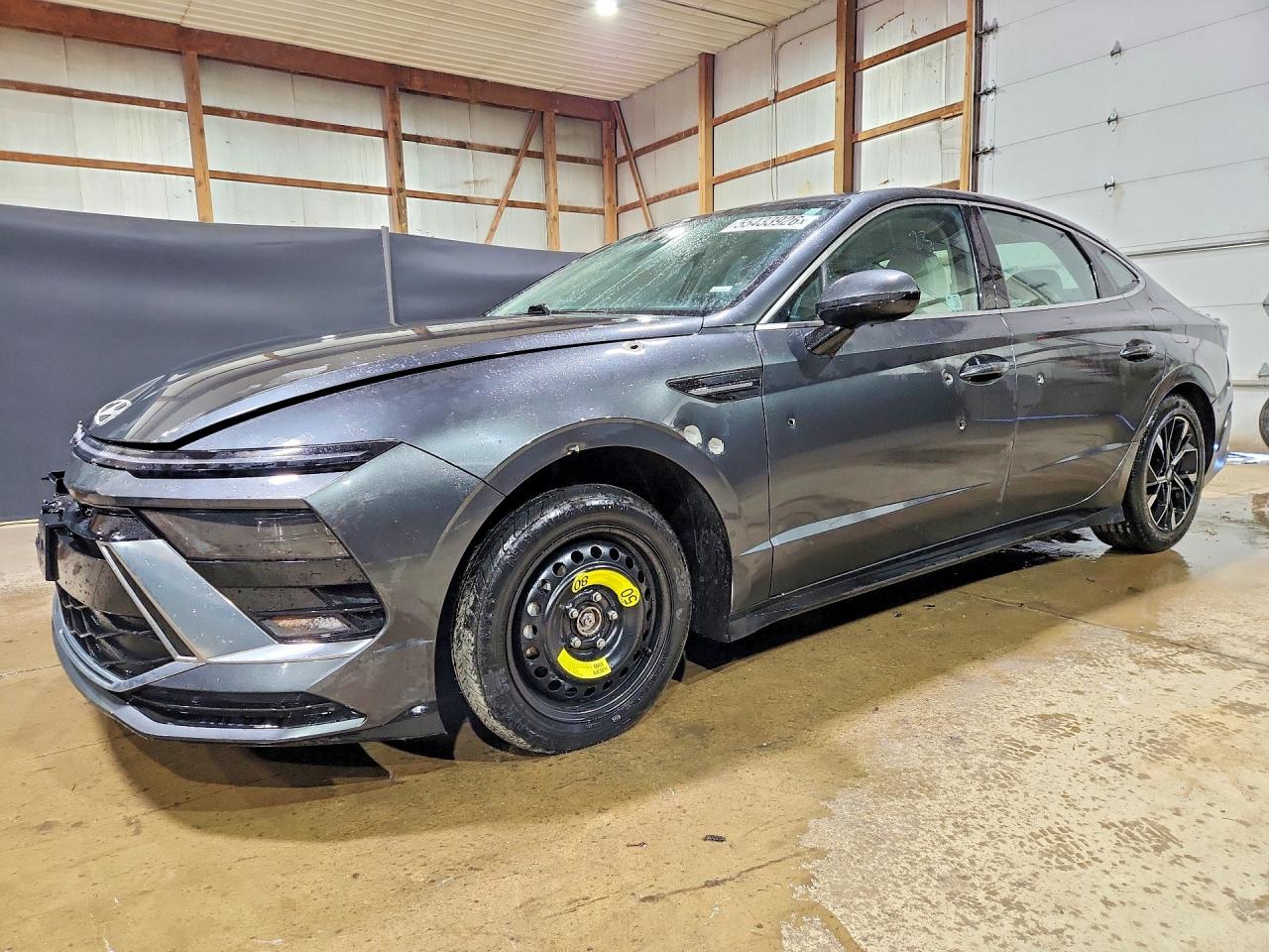 Salvage Hyundai SONATA Image