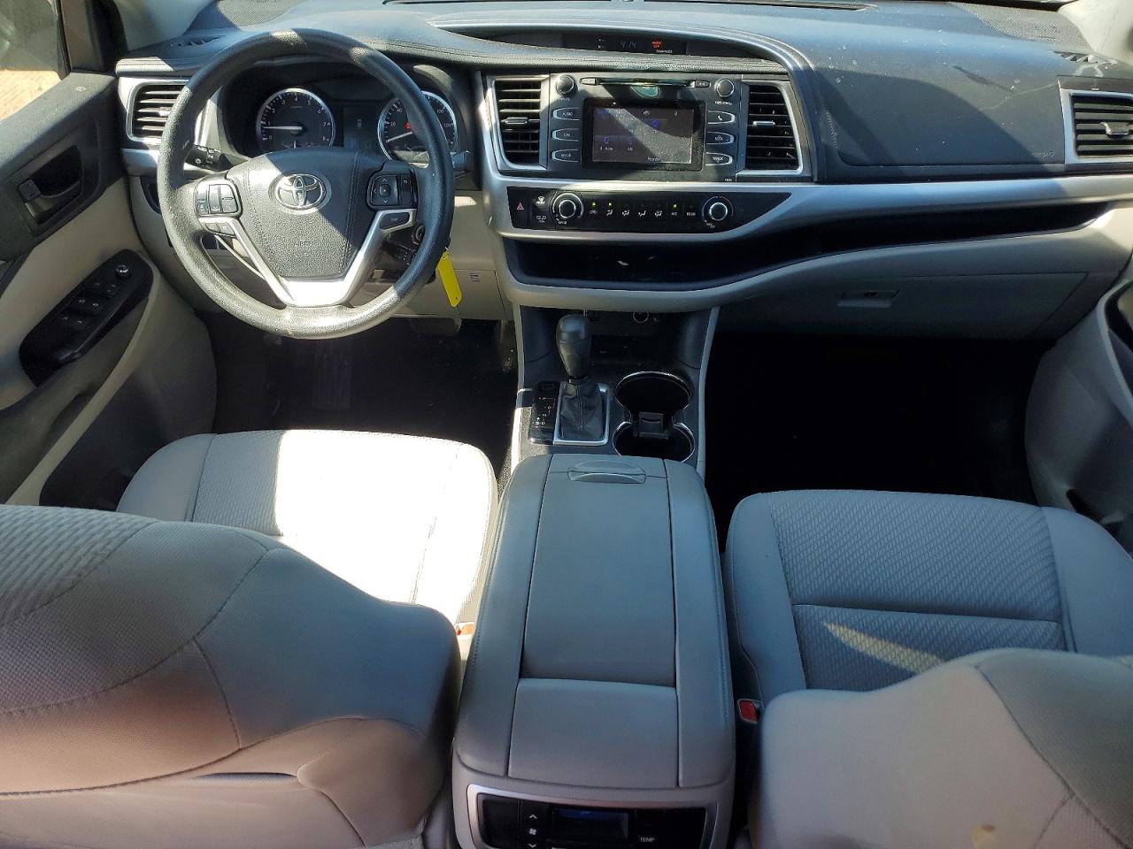 Toyota Highlander Le