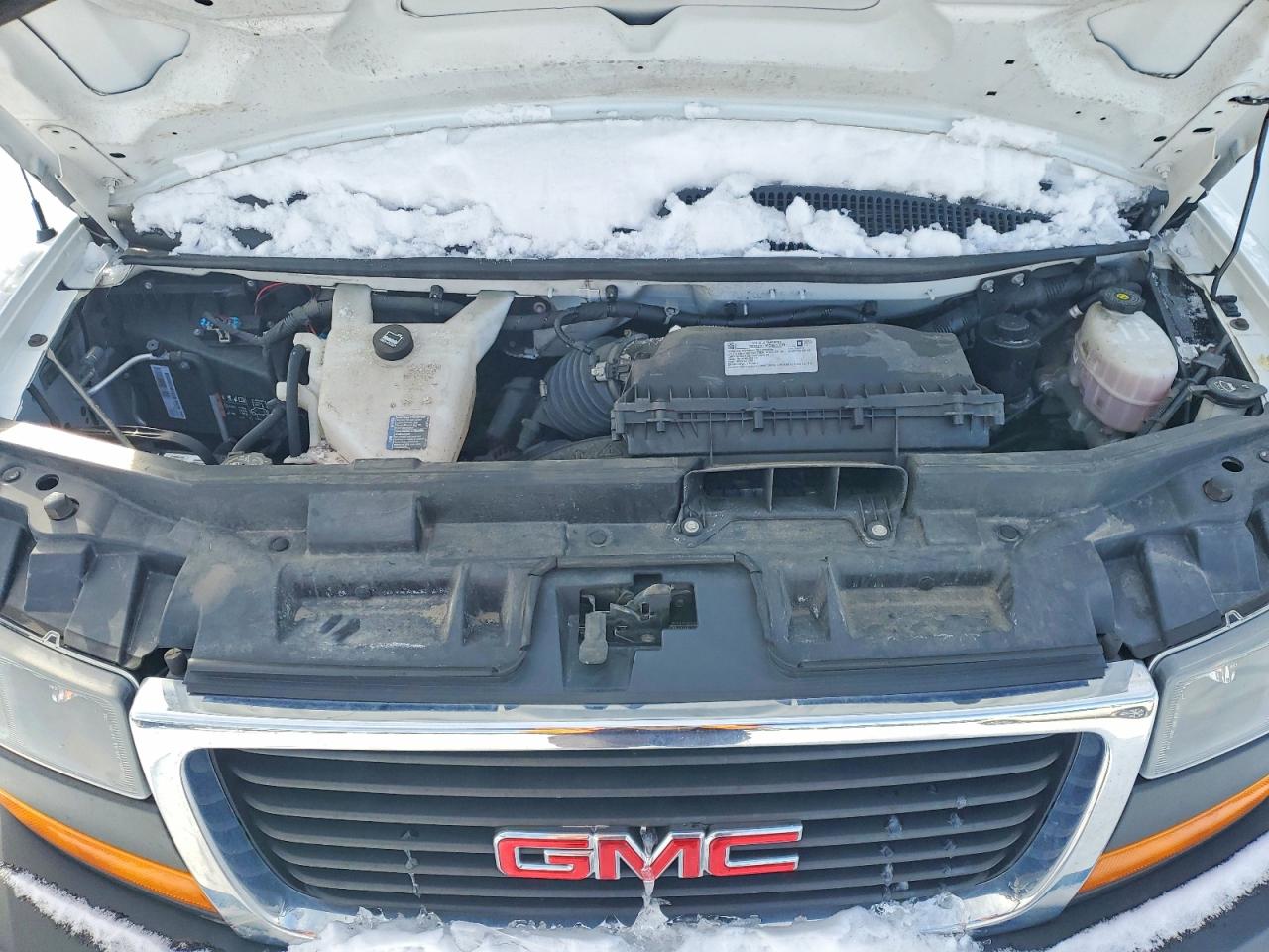 GMC Savana Cutaway G3500