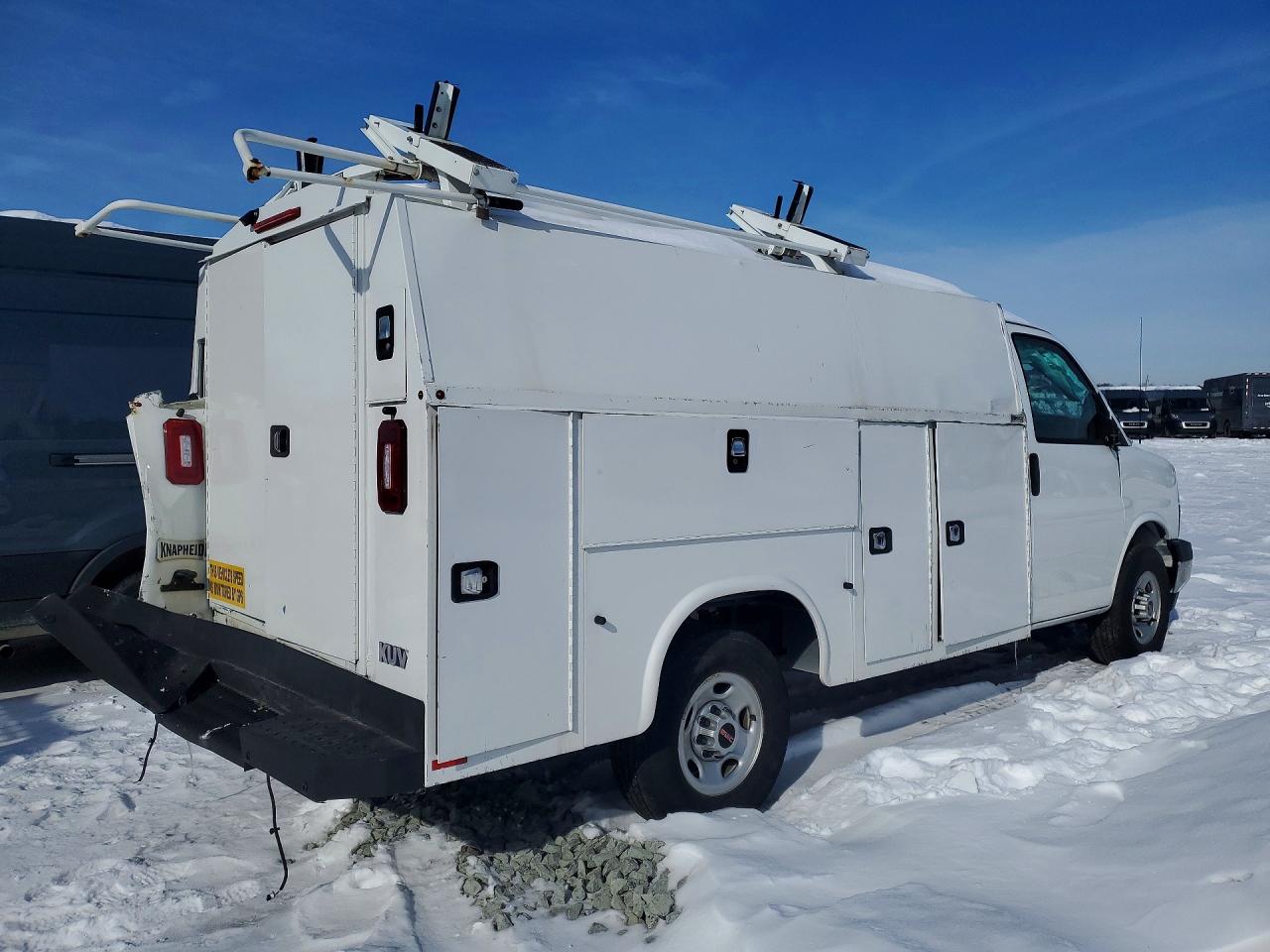 GMC Savana Cutaway G3500