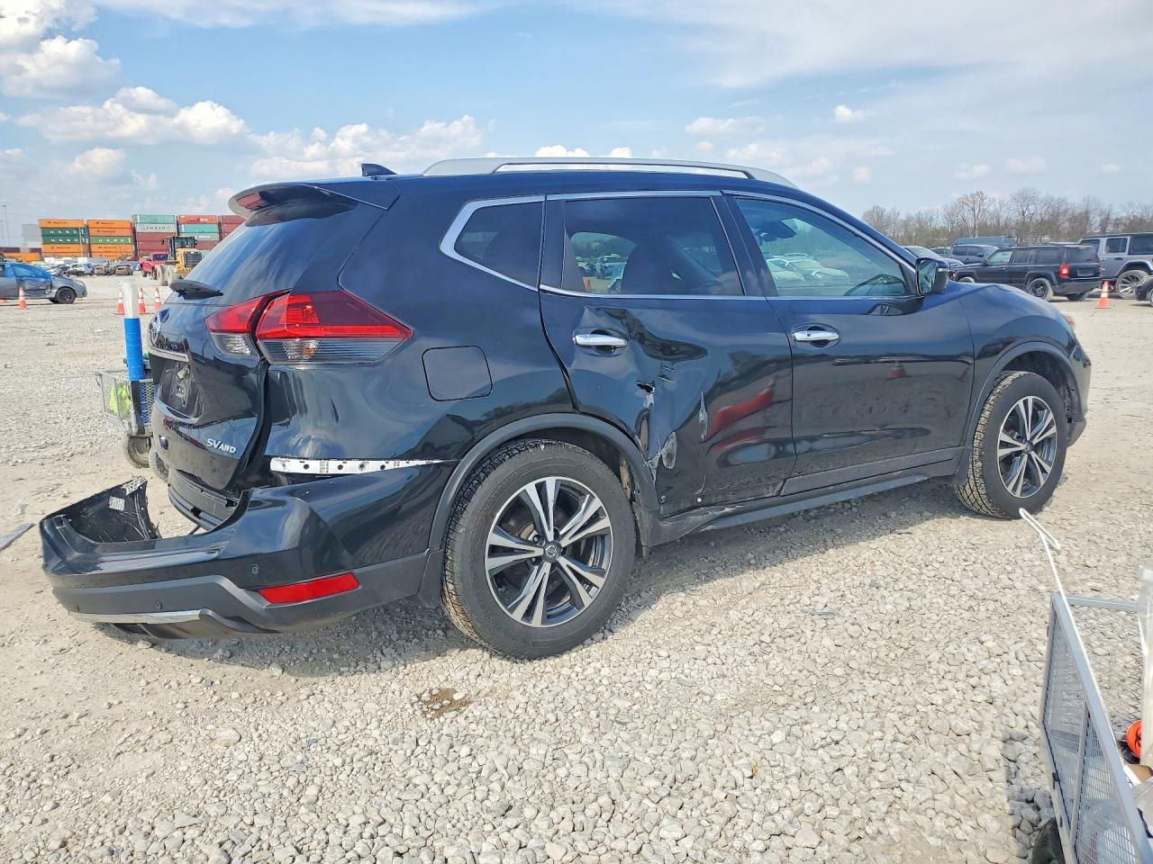 Nissan Rogue S