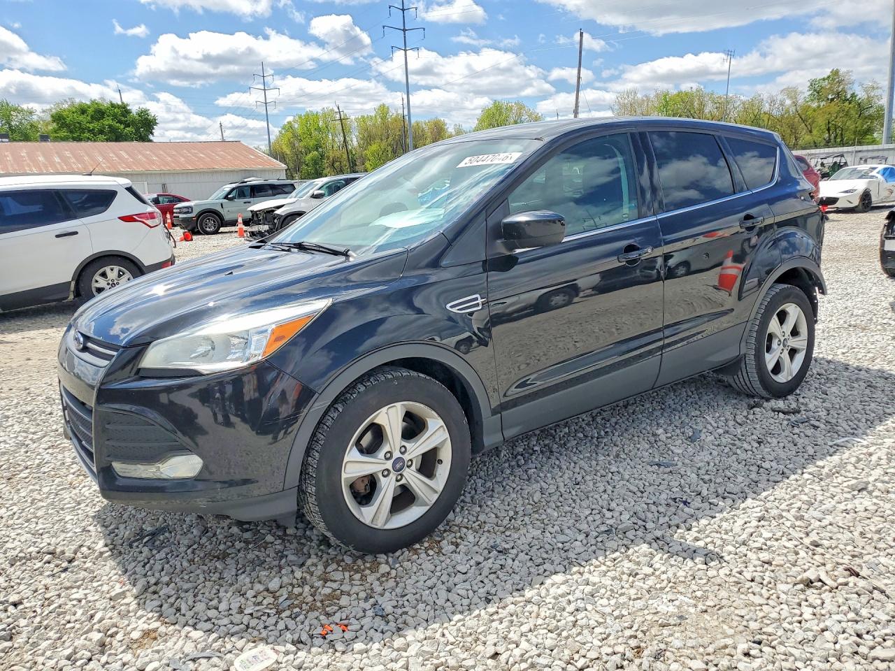 Salvage Ford Escape Image