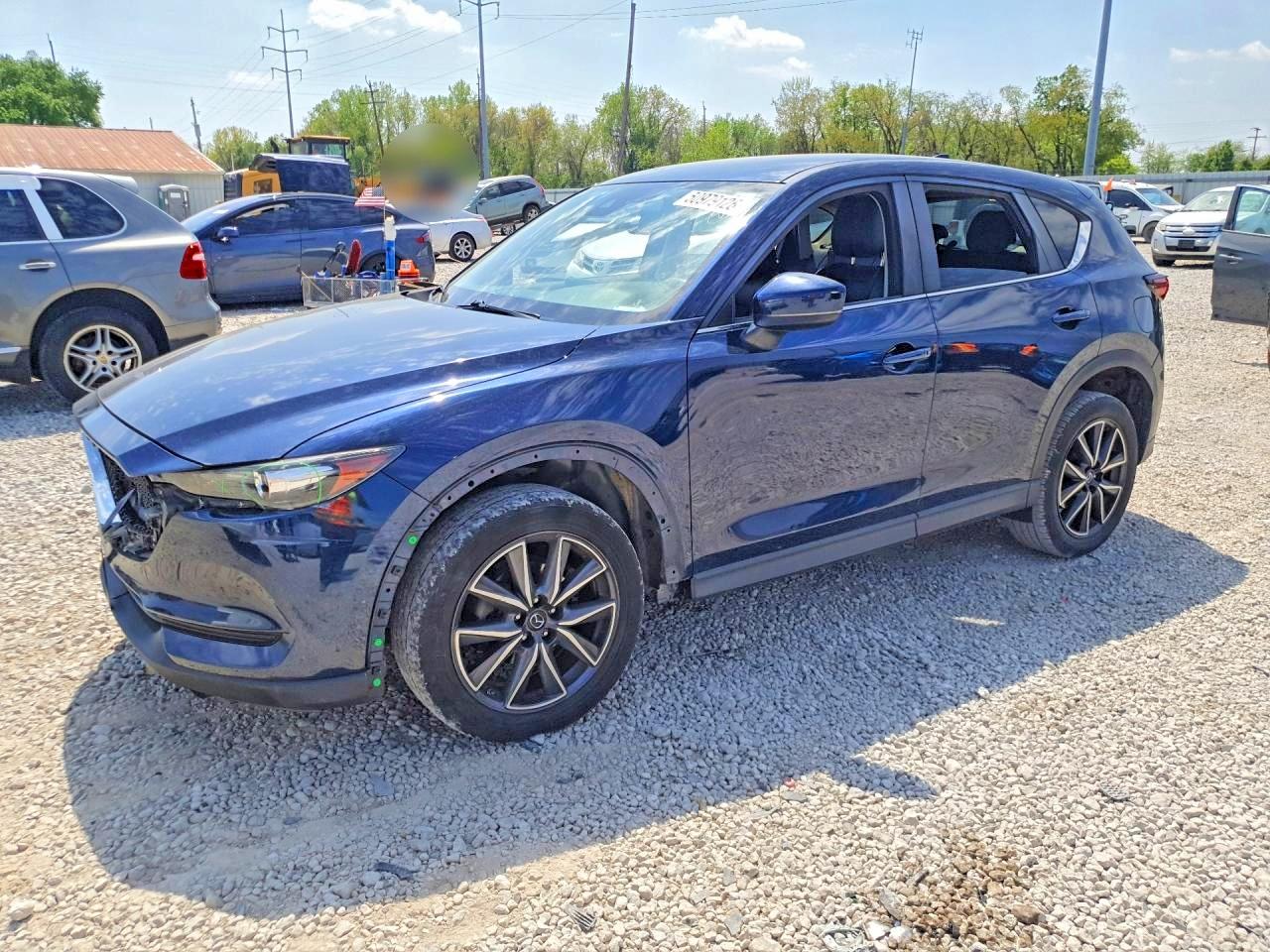 Salvage Mazda Cx Image