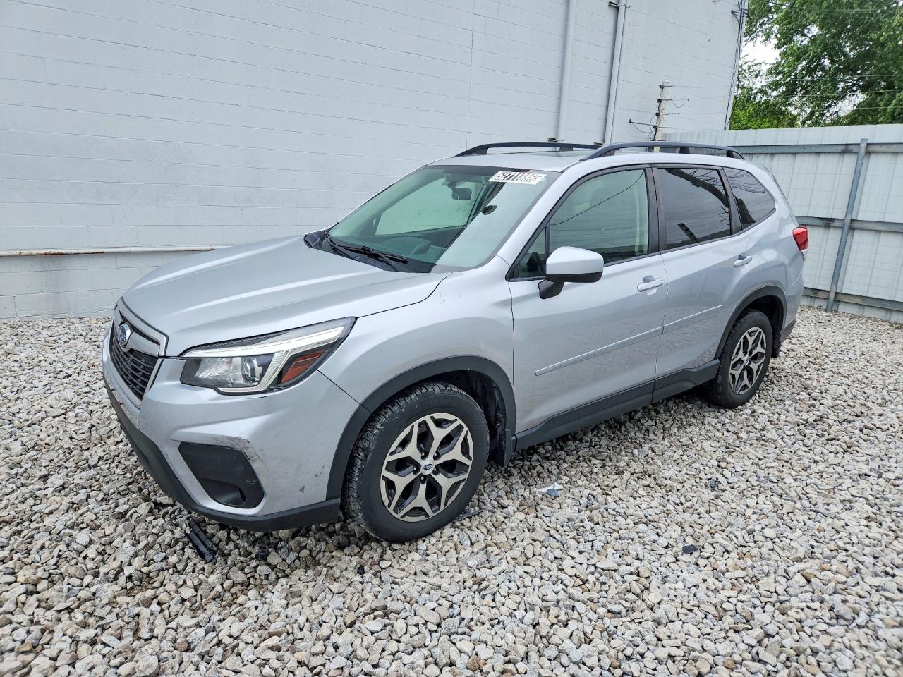 Salvage Subaru Forester Image