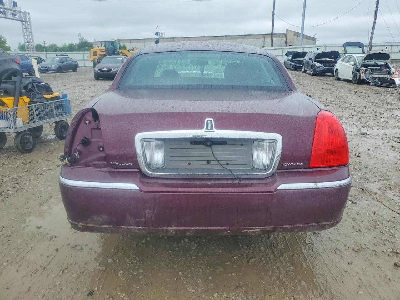 Lincoln Towncar Signature Limited