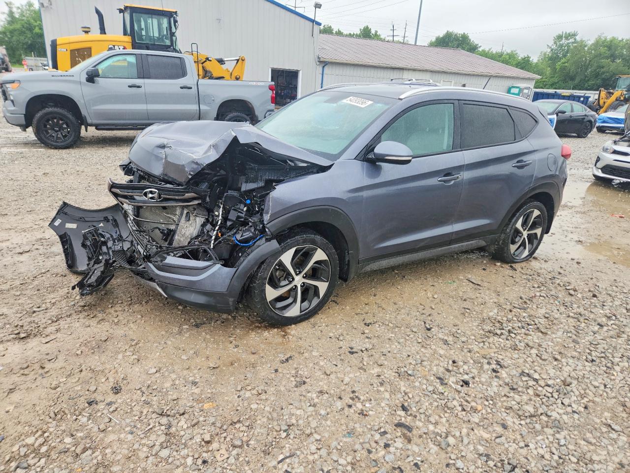 Salvage Hyundai TUCSON Image