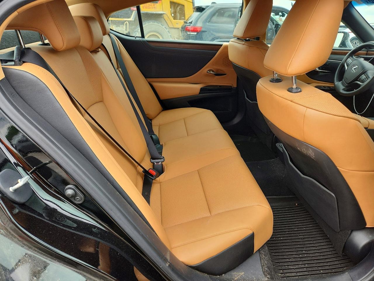 Lexus Es Base