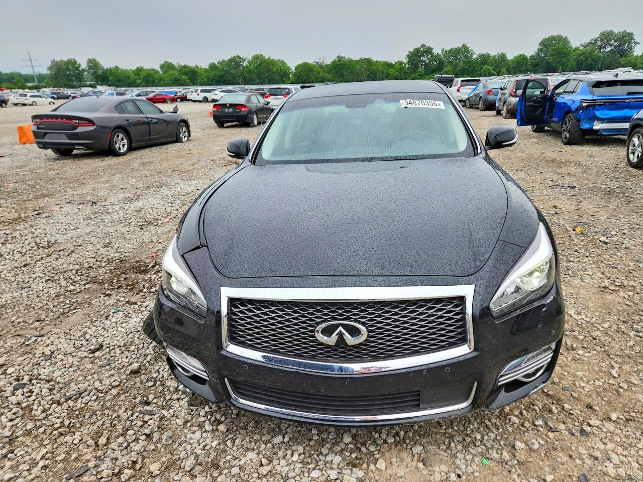 INFINITI Q70 3.7