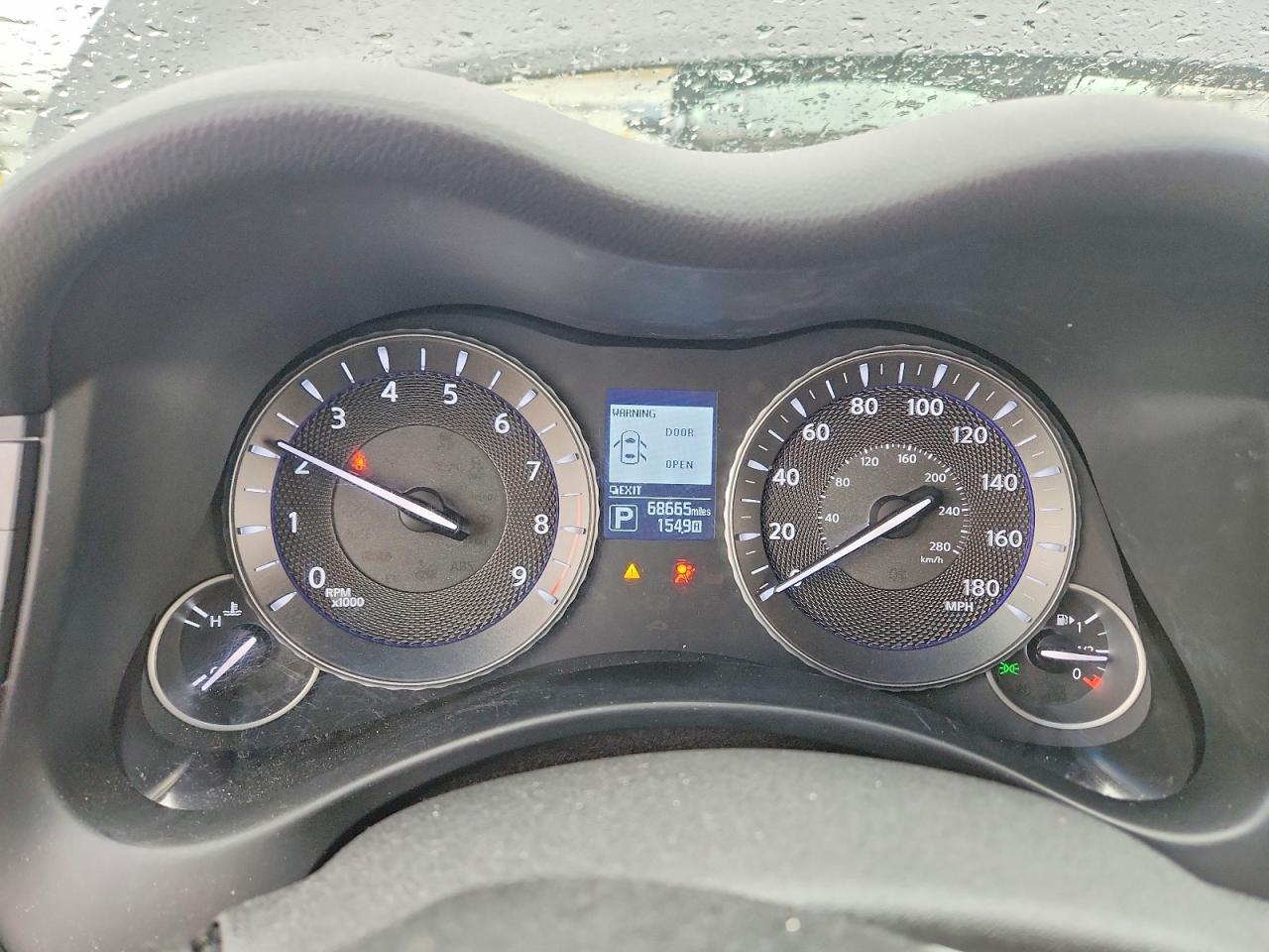 INFINITI Q70 3.7