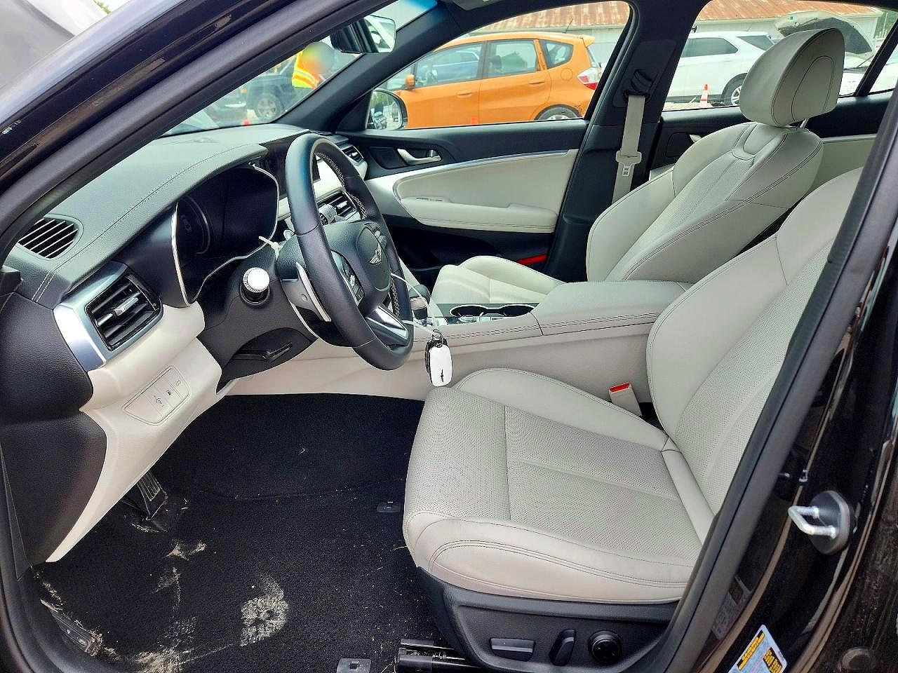 Genesis G70 2.5t Standard