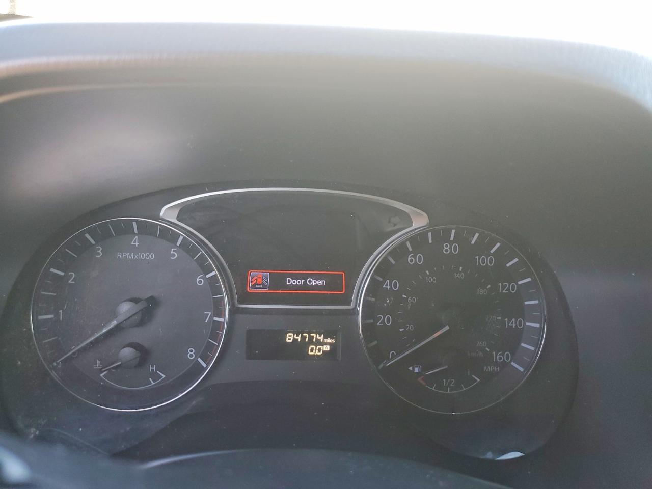 Nissan Pathfinder S