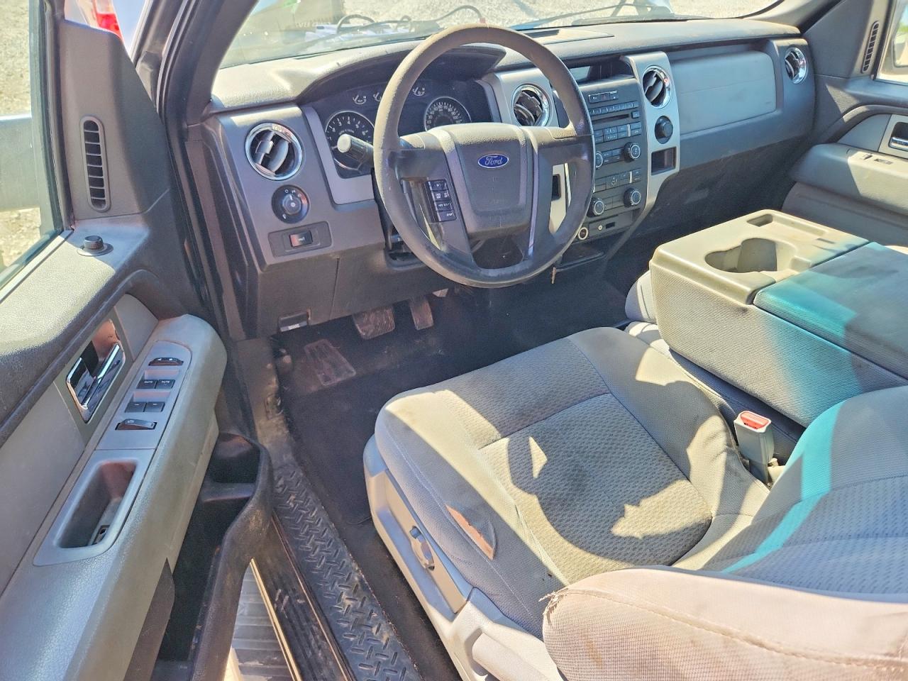 Ford F-150 Super Cab