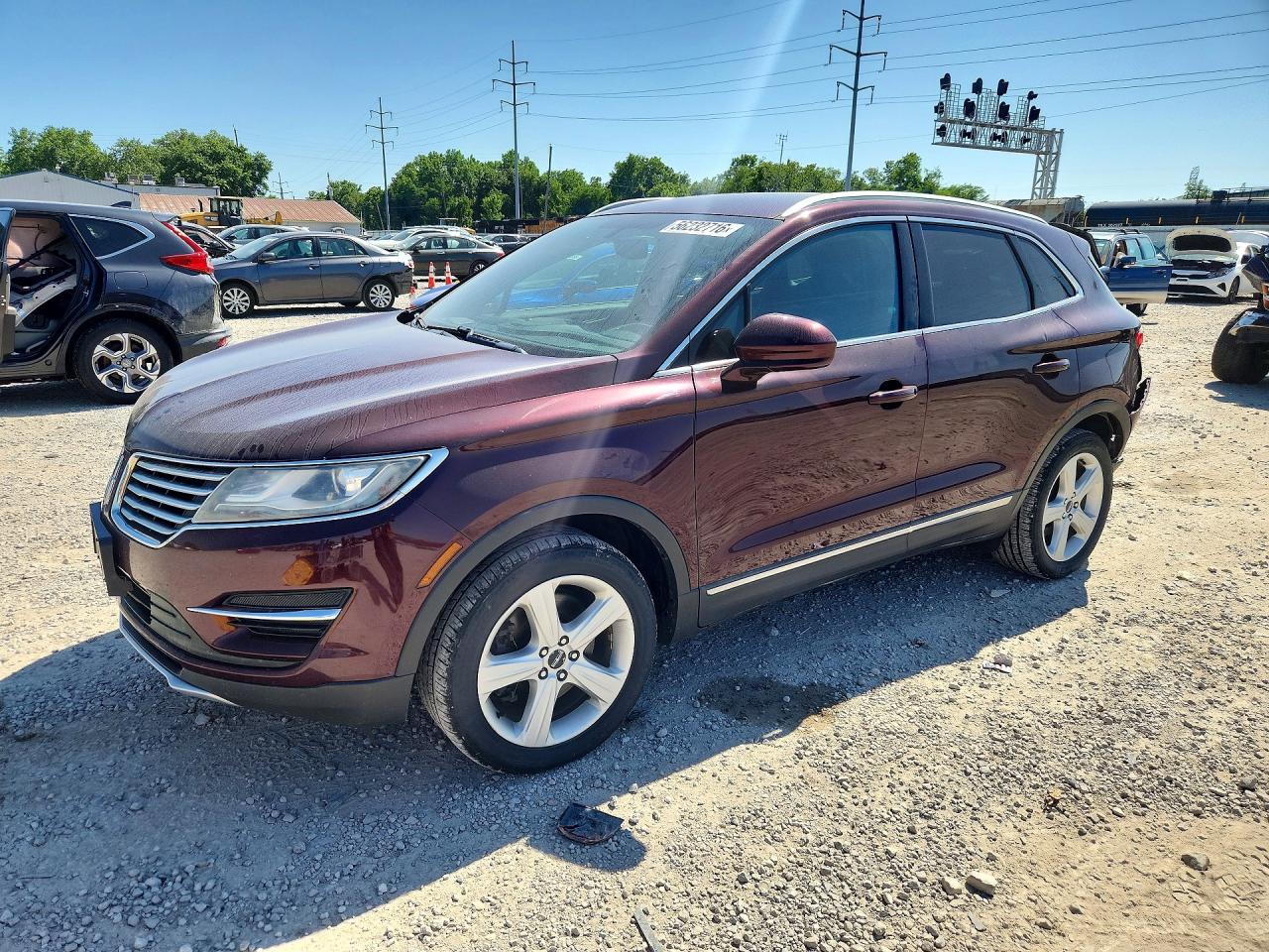 Salvage Lincoln MKC Image