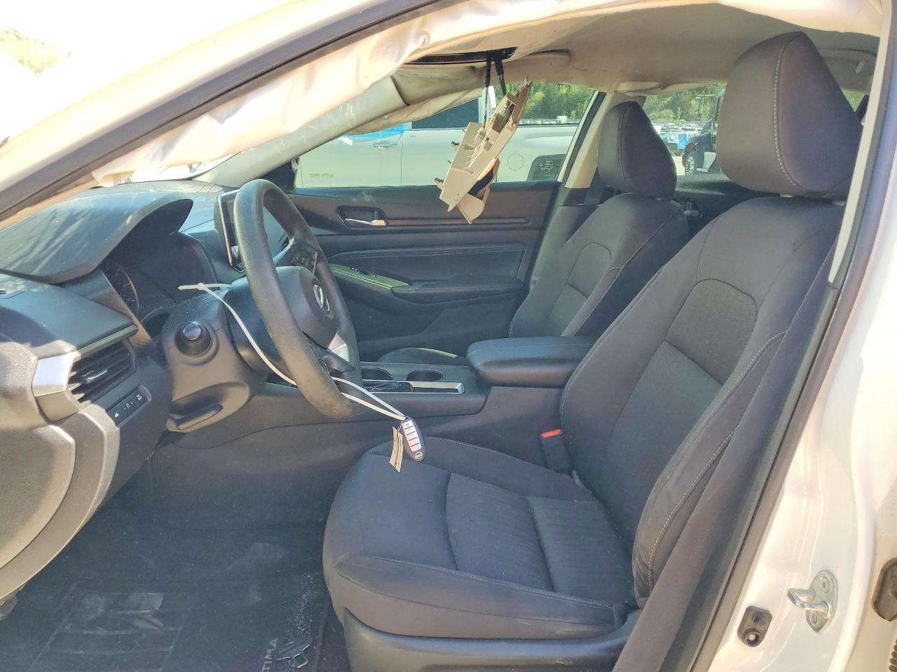 Nissan Altima S