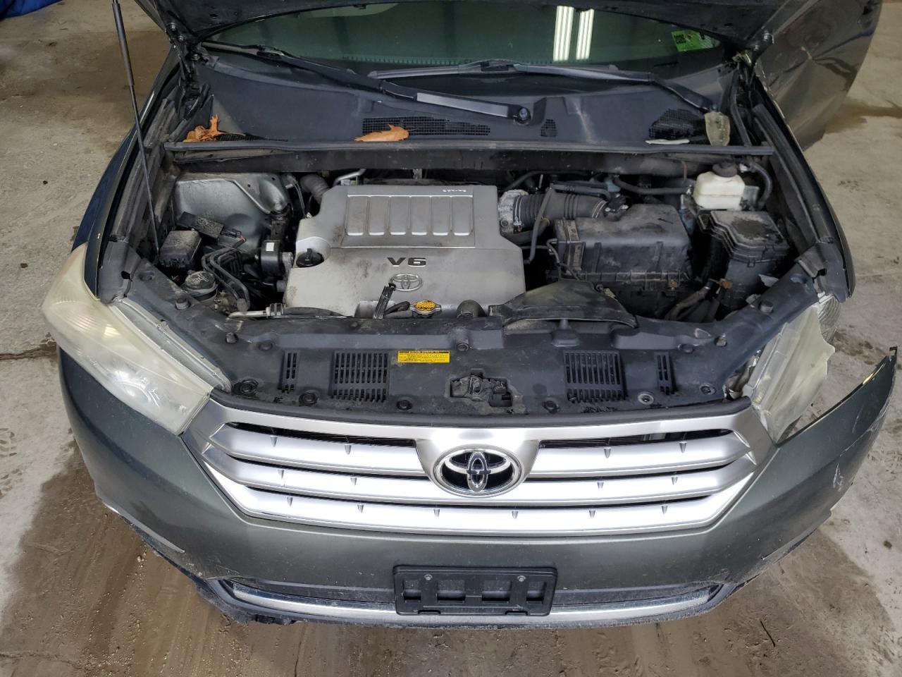 Toyota Highlander Plus