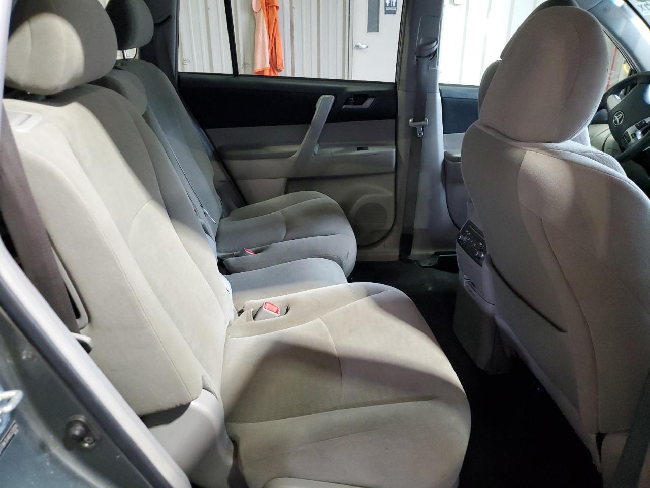 Toyota Highlander Plus