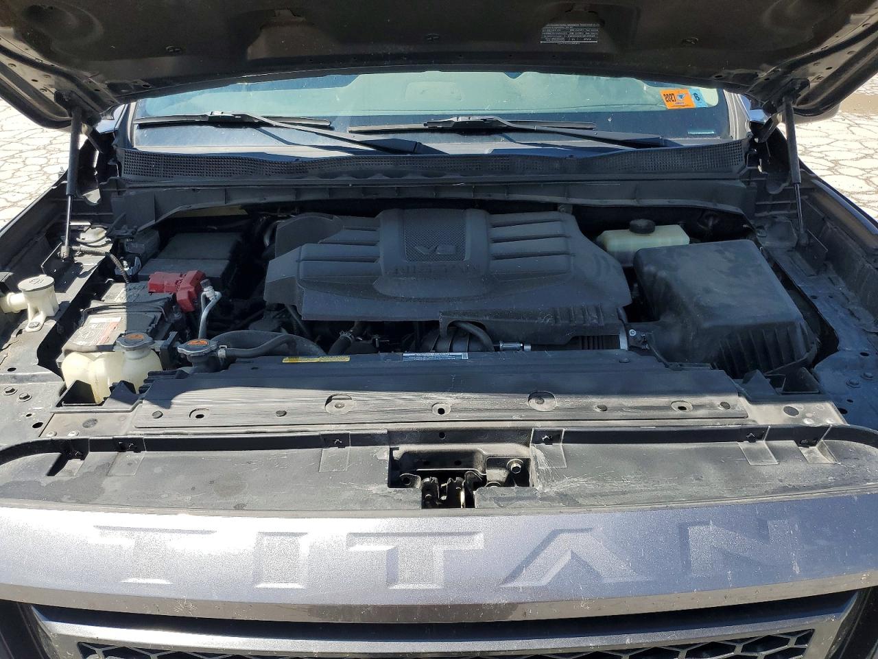 Nissan Titan Sv