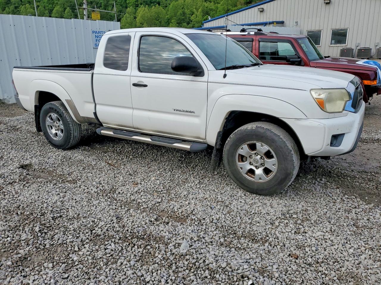 Toyota Tacoma Prerunner Access Cab